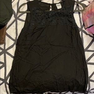 Vero Moda Embroidered Top - Flower Detail